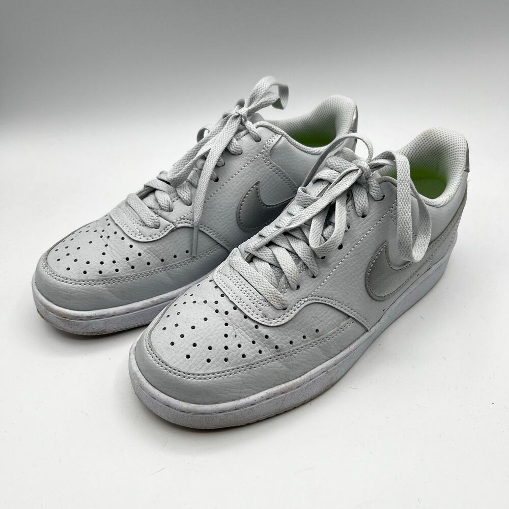Nike Court‎ Vision Low Lace Up Sneaker Platinum SIlver Size 7.5